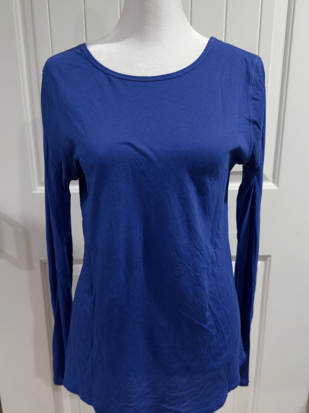 Lululemon Women’s Long Sleeve Tie Back Shirt Royal Blue Athletic Yoga Top